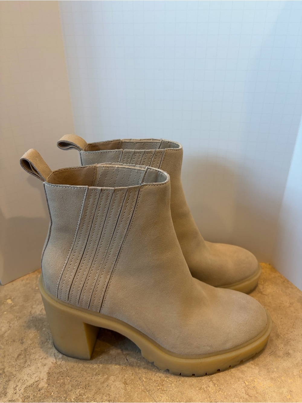 Dolce Vita Celia Beige Suede Platform Ankle Boots, Chelsea boot size 9